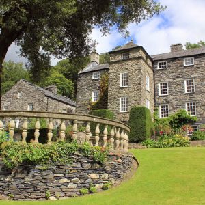 Plas Brondanw Gardens